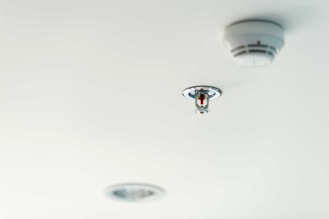 fire sprinkler on the ceiling
